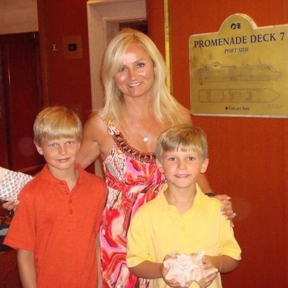 Meet your Posher, Loreen - Picture 1 of 1